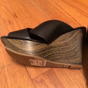 NWT, Jessica Simpson Wedges